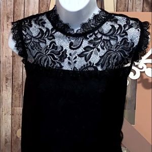 Forever 21 Lace Top color Black Size L